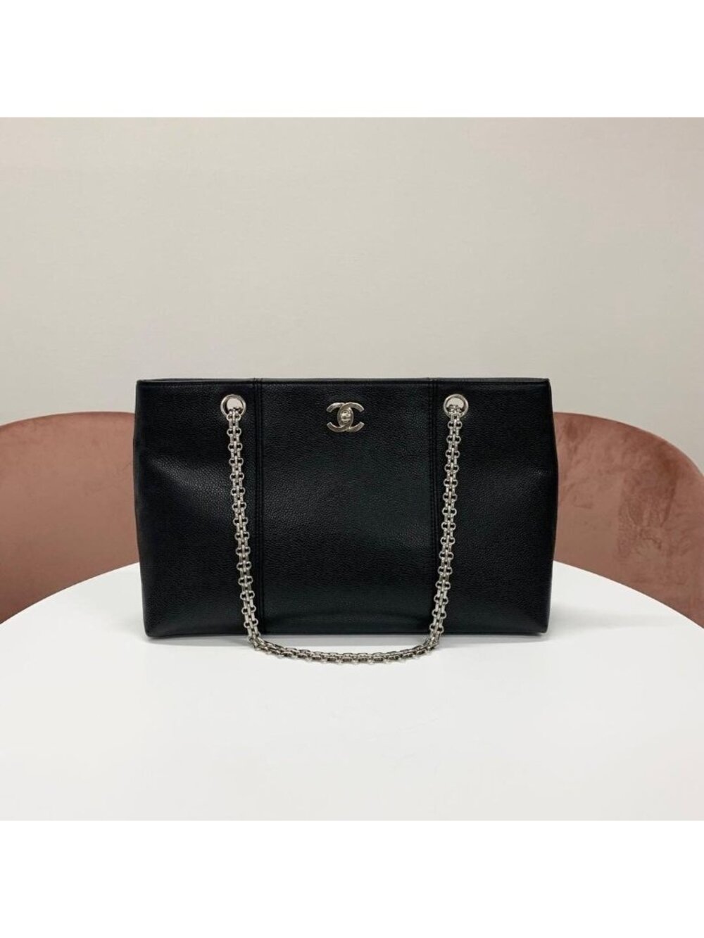 Chanel Caviar Leather CC Logo Chain Tote Black